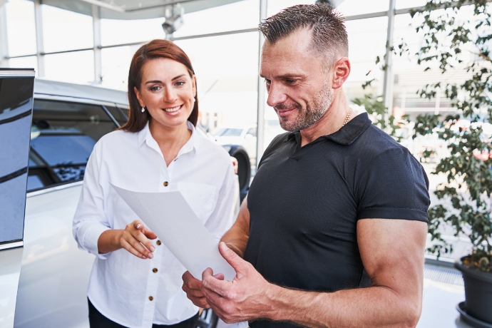 ReisingerKFZ Finanzierung Beratungsgespraech